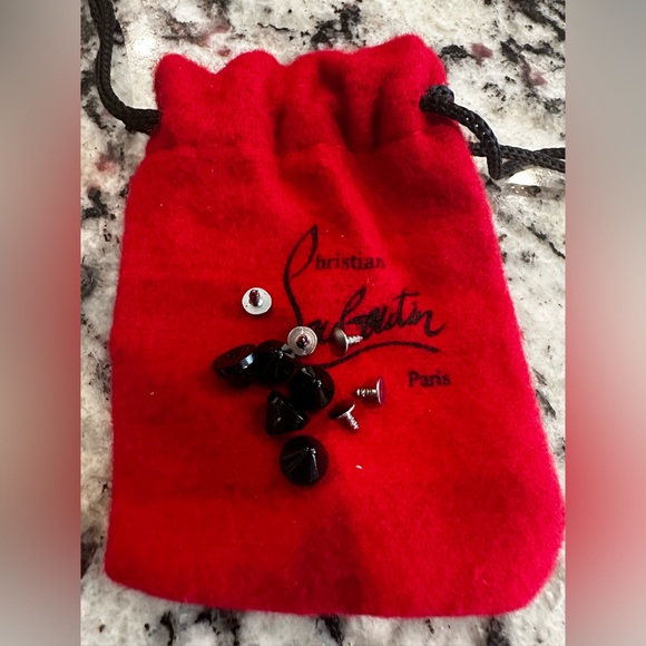 Christian Louboutin Black Patent Leather Diamond Spike Pumps 35 1/2 (US 5.5) - Picture 14 of 14